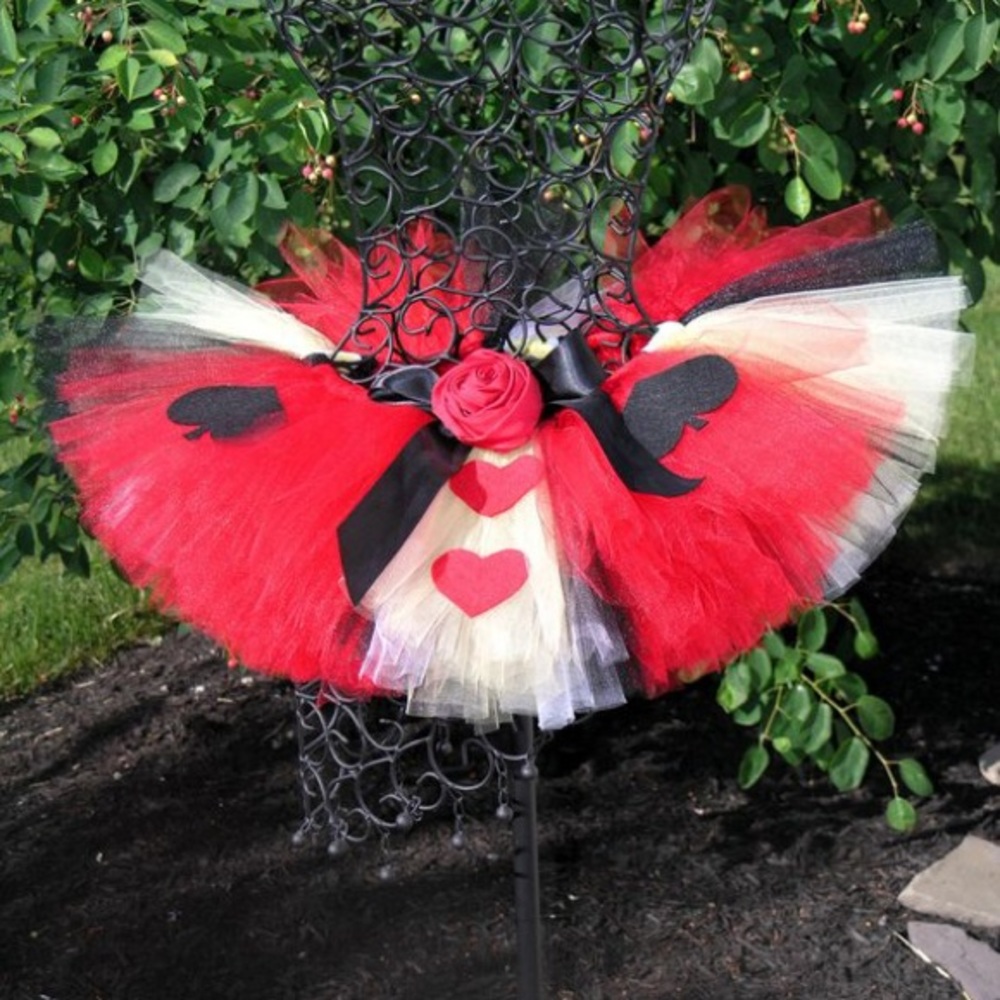 Queen of hearts tutu